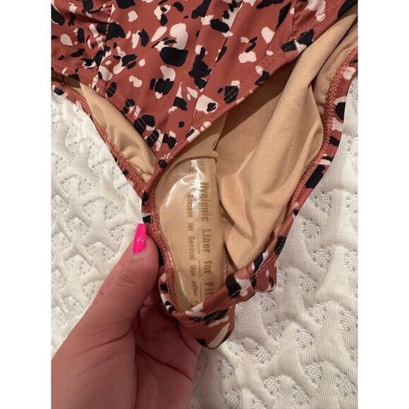 Old Navy NWT Bikini Set Leopard Print Medium Brown - Picture 6 of 7
